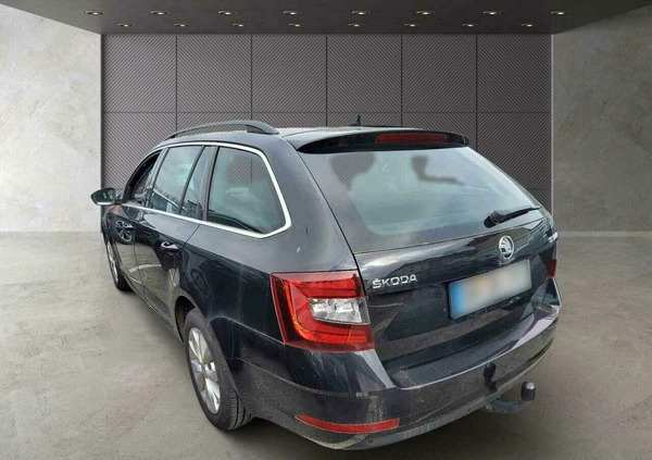 Skoda Octavia cena 69900 przebieg: 131818, rok produkcji 2018 z Grajewo małe 16